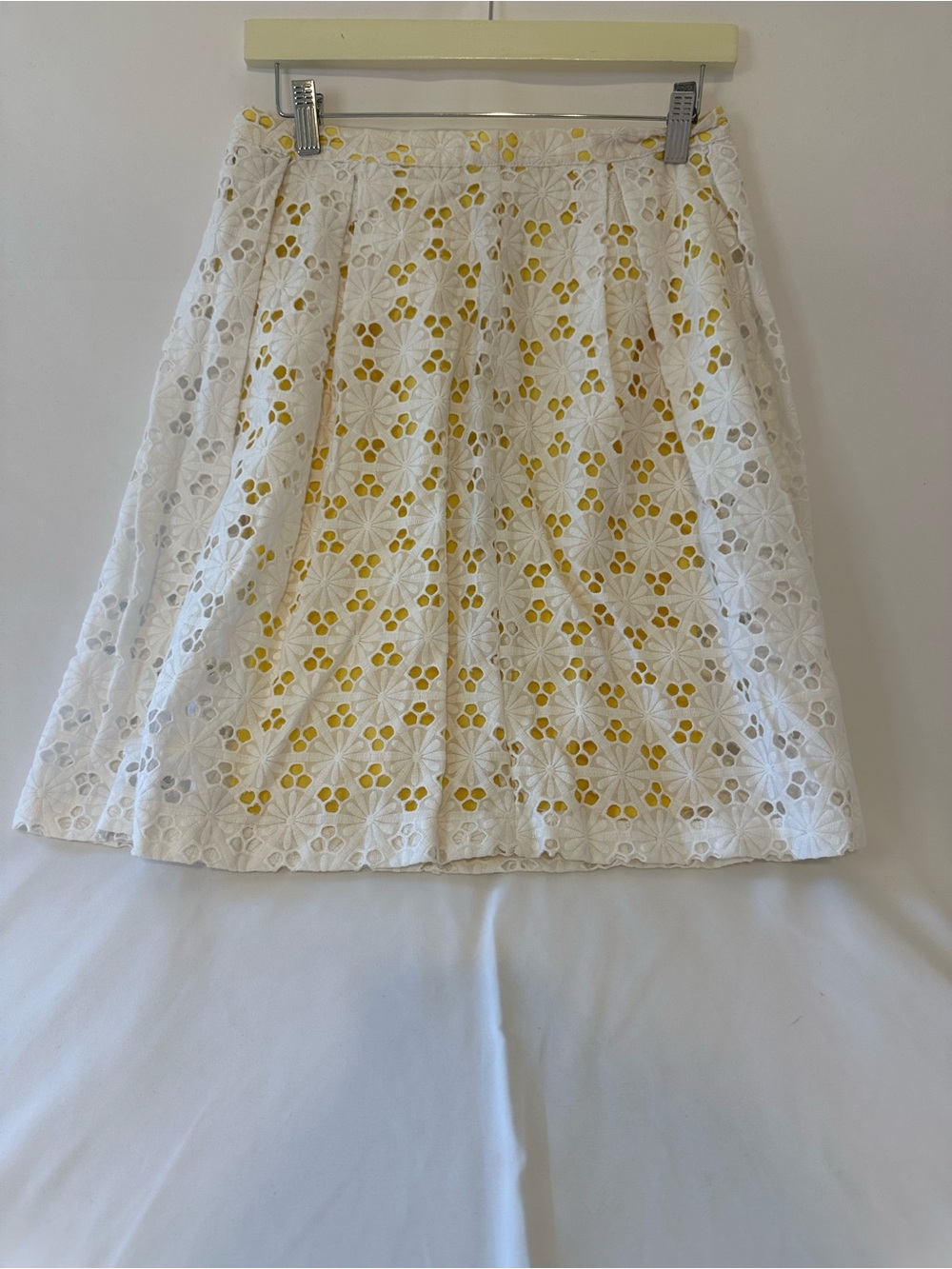 INC International Concepts Women’s Size 4 White/Yellow Floral Lace A-Line Skirt